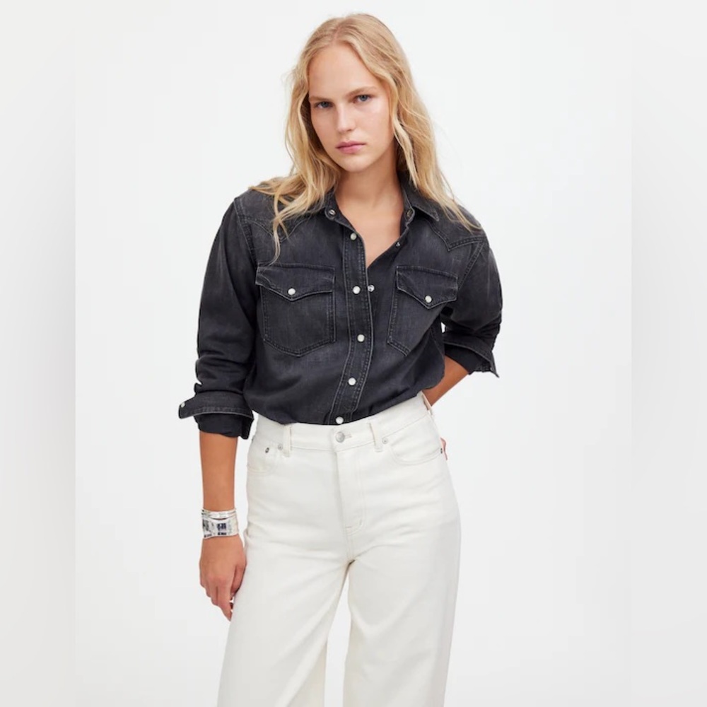 Madewell faded black washed
Denim Western Button-Up Shirt
Lunar Wash Top Jacket.